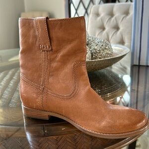 Frye Boots — Anna Never Worn Ankle Boot 7 round toe leather